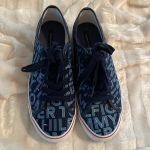 Tommy Hilfiger lace up sneakers
